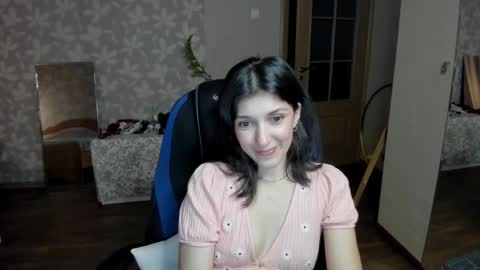 Larisa online show from 10-07-25, 07:44
