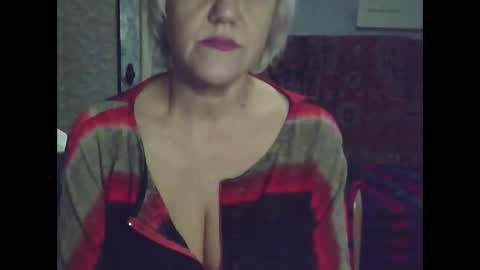 larisaq4ugo24 online show from 01-17-25, 06:54