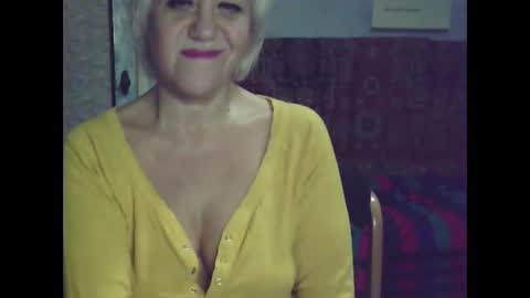 larisaq4ugo24 online show from 01-24-25, 09:15