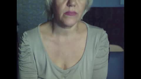 larisaq4ugo24 online show from 09-18-25, 08:38