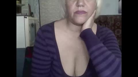 larisaq4ugo24 online show from 05-13-26, 07:28