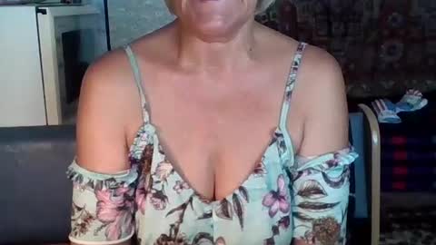 Snapshot of larisaq4ugo24 chatting on 07-22-26, 10:07 larisaq4ugo24 online show from 07-22-26, 10:07