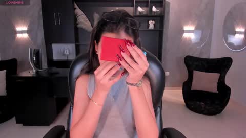 Larisa Smirnov online show from 02-21-26, 04:24