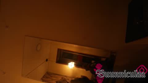 Snapshot of larissa01_ chatting on 10-14-25, 02:56 Lari online show from 10-14-25, 02:56