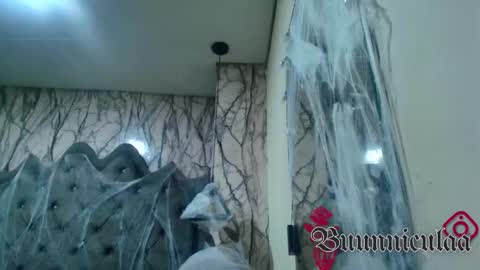 Snapshot of larissa01_ chatting on 11-04-25, 02:21 Lari online show from 11-04-25, 02:21