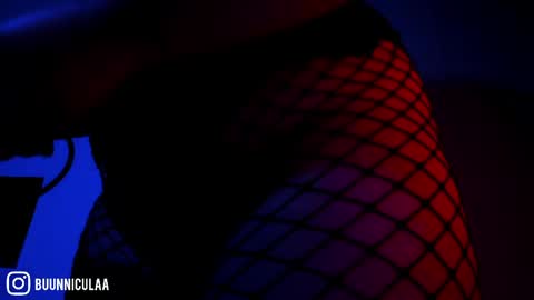 Snapshot of larissa01_ chatting on 05-11-26, 10:51 Lari online show from 05-11-26, 10:51