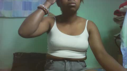 larissa645771 online show from 11-17-25, 07:14