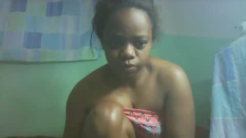 larissa645771 online show from 11-17-25, 07:19