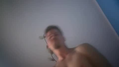 Snapshot of larry009 chatting on 01-07-26, 03:42 larry009 online show from 01-07-26, 03:42