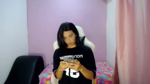 Snapshot of larry_craft chatting on 03-02-26, 08:37 larry online show from 03-02-26, 08:37