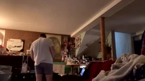 larrythelover23 online show from 01-06-26, 08:18