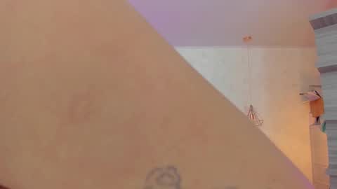 Snapshot of larsonmia chatting on 02-05-26, 12:21 MIA online show from 02-05-26, 12:21