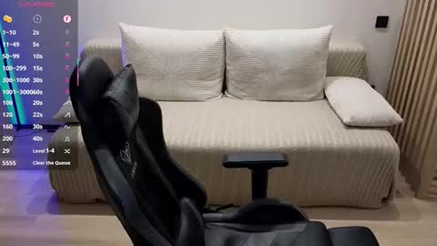 Snapshot of larstar01 chatting on 11-26-25, 07:15 Lars online show from 11-26-25, 07:15