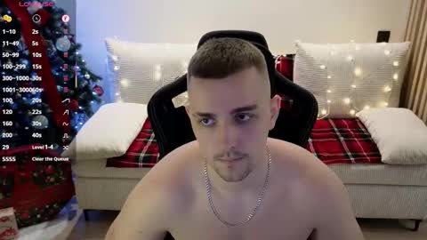 Snapshot of larstar01 chatting on 01-09-26, 11:17 Lars online show from 01-09-26, 11:17