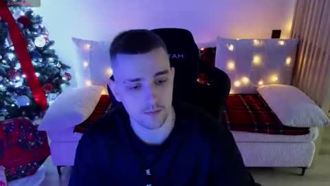 Snapshot of larstar01 chatting on 01-11-26, 11:10 Lars online show from 01-11-26, 11:10