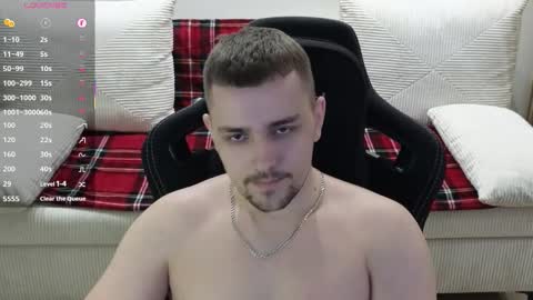 Snapshot of larstar01 chatting on 02-11-26, 06:18 Lars online show from 02-11-26, 06:18