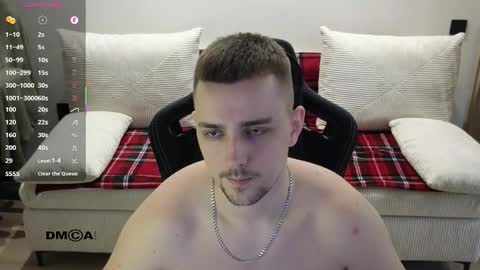 Snapshot of larstar01 chatting on 03-07-26, 11:35 Lars online show from 03-07-26, 11:35