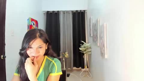 Snapshot of lartvier69xxx chatting on 03-12-26, 09:26 larth online show from 03-12-26, 09:26