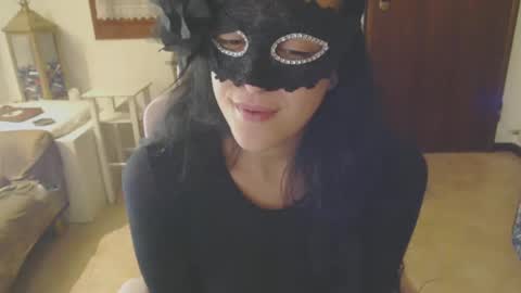 Snapshot of lasolitaauri chatting on 03-05-25, 09:37 Auri online show from 03-05-25, 09:37