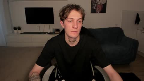 Snapshot of lastnight4you chatting on 12-31-24, 12:25 acie online show from 12-31-24, 12:25