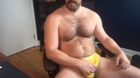 Snapshot of latenightlunch chatting on 02-16-26, 08:38 Latenightlunch online show from 02-16-26, 08:38