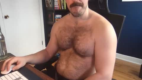 Snapshot of latenightlunch chatting on 03-05-26, 03:08 Latenightlunch online show from 03-05-26, 03:08