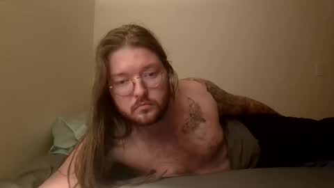 Snapshot of latenights_13 chatting on 11-14-25, 07:18 latenights_13 online show from 11-14-25, 07:18