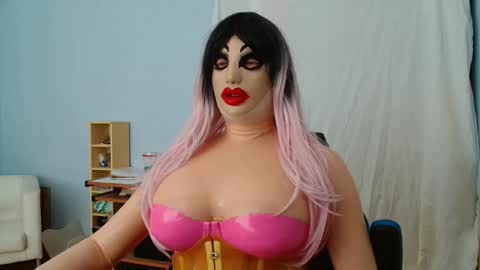 Snapshot of latex_doll_iris chatting on 02-23-26, 11:07 Latex Doll Iris online show from 02-23-26, 11:07