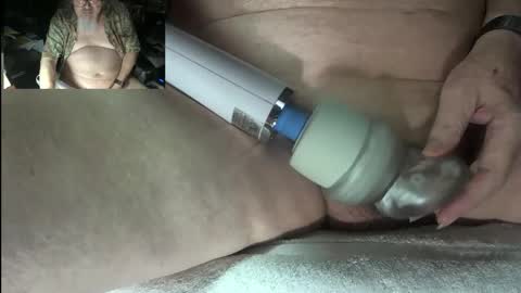 Latexblade online show from 11-17-25, 03:45