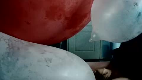 Snapshot of latexchris77 chatting on 05-26-26, 02:18 latexchris77 online show from 05-26-26, 02:18