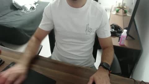 Snapshot of latexdave84 chatting on 03-18-26, 07:11 latexdave84 online show from 03-18-26, 07:11