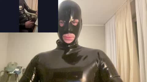 Snapshot of latexfan1984 chatting on 03-05-25, 08:53 Rubber and Latex online show from 03-05-25, 08:53