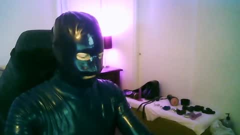 latexminheadroom online show from 12-22-24, 01:34