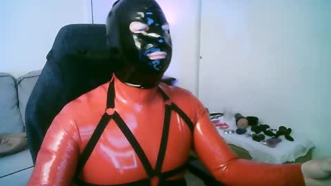 latexminheadroom online show from 05-23-26, 01:44