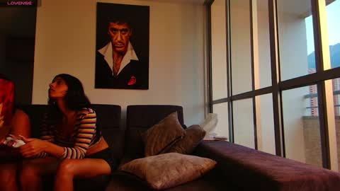 Snapshot of latin_couple77 chatting on 01-10-25, 11:22 Sara y Andy online show from 01-10-25, 11:22