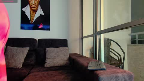 Snapshot of latin_couple77 chatting on 01-29-25, 09:12 Sara y Andy online show from 01-29-25, 09:12