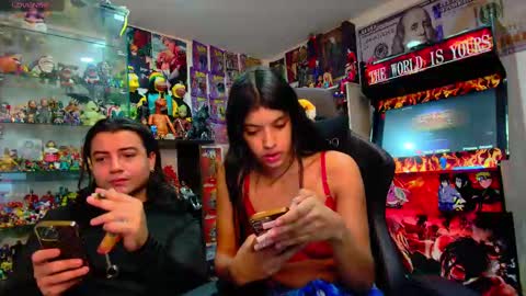 Snapshot of latin_couple77 chatting on 02-16-25, 01:47 Sara y Andy online show from 02-16-25, 01:47