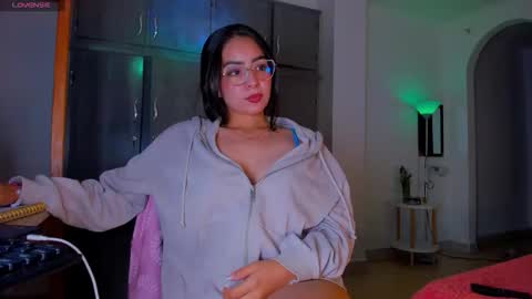 Snapshot of latin_gabby chatting on 10-01-25, 11:44 Gabby online show from 10-01-25, 11:44