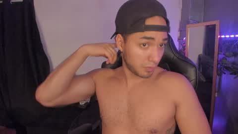 Snapshot of latin_luxury_i chatting on 12-13-24, 04:54 Free OF online show from 12-13-24, 04:54