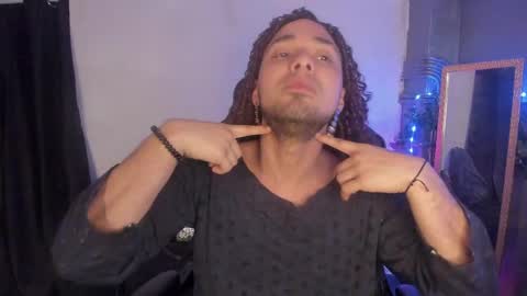 Snapshot of latin_luxury_i chatting on 02-25-25, 05:30 Free OF online show from 02-25-25, 05:30