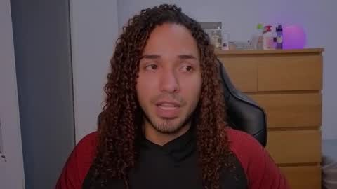 Snapshot of latin_luxury_i chatting on 09-26-25, 05:55 Free OF online show from 09-26-25, 05:55