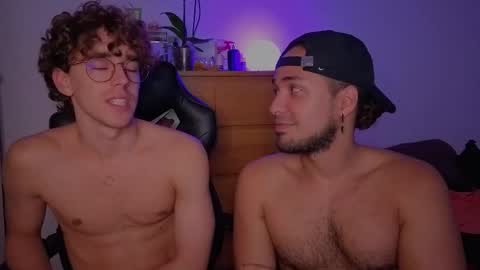Snapshot of latin_luxury_i chatting on 10-18-25, 05:10 Free OF online show from 10-18-25, 05:10