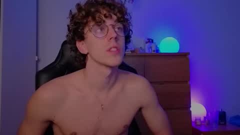  Free OF online show from 10-31-25, 05:41