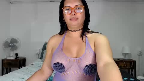 Snapshot of latinaflower_ts chatting on 06-07-26, 09:40 FLOR SALVAJE online show from 06-07-26, 09:40