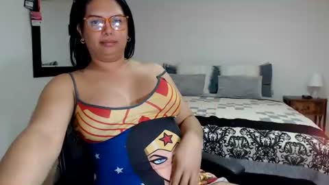 FLOR SALVAJE online show from 07-16-26, 01:11
