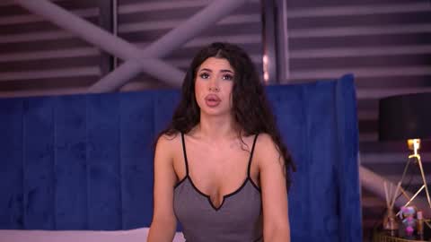 Snapshot of latinaloco chatting on 01-08-26, 07:05 Latina online show from 01-08-26, 07:05