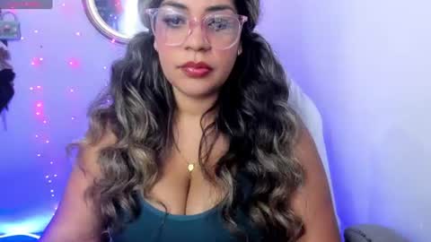 Snapshot of latinamav22 chatting on 07-20-26, 12:36 latinamav22 online show from 07-20-26, 12:36