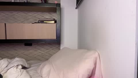 Hi -  online show from 12-22-24, 01:01