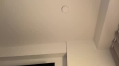 Hi -  online show from 05-07-26, 02:39