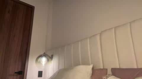 Hi -  online show from 07-27-26, 04:30
